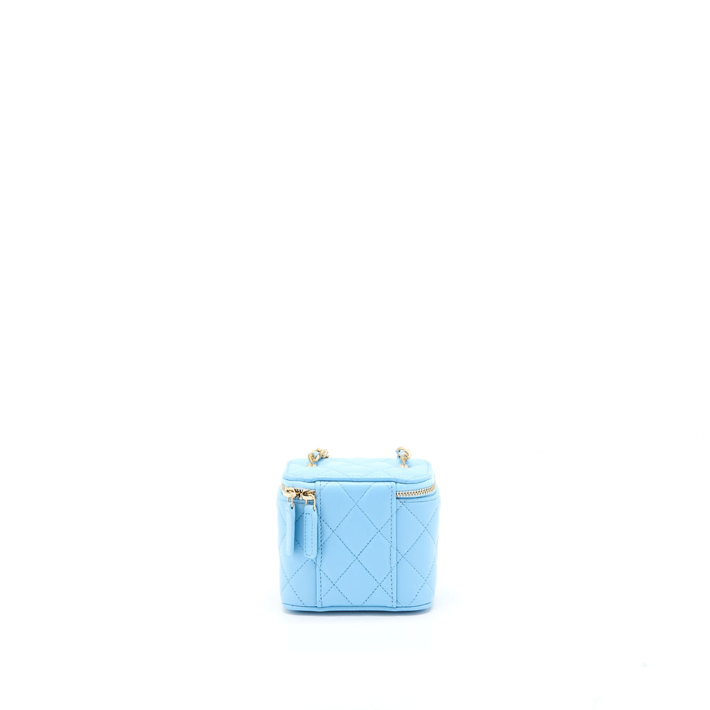 chanel-22s-pearl-crush-mini-vanity-case-lambskin-light-blue-brushed-ghw