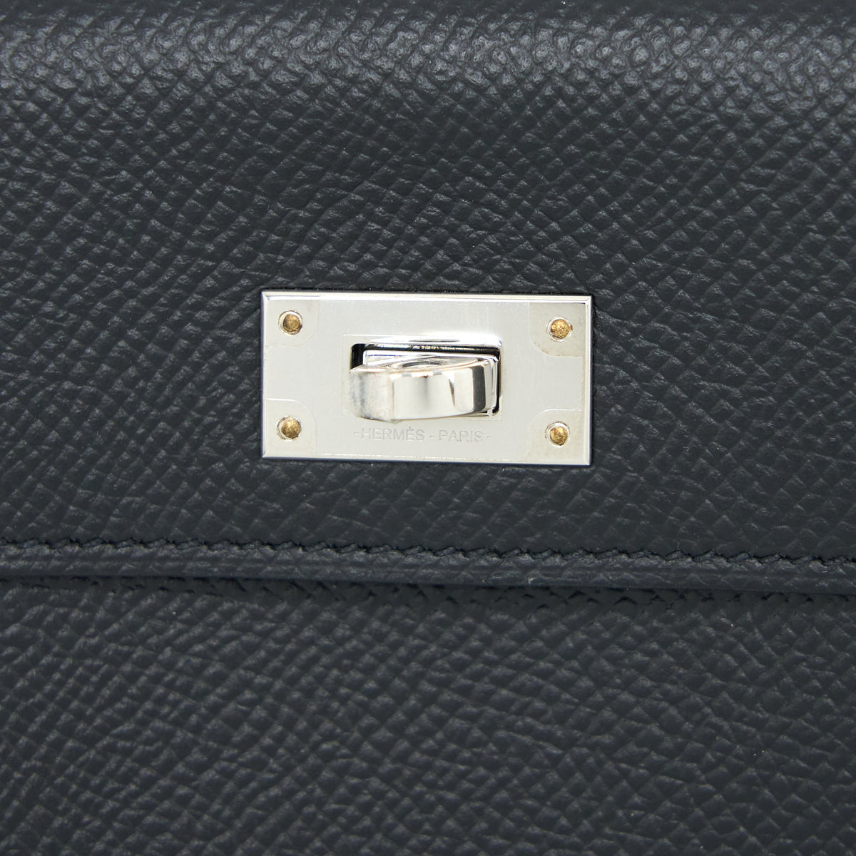 hermes-kelly-pocket-compact-epsom-black-shw-stamp-y