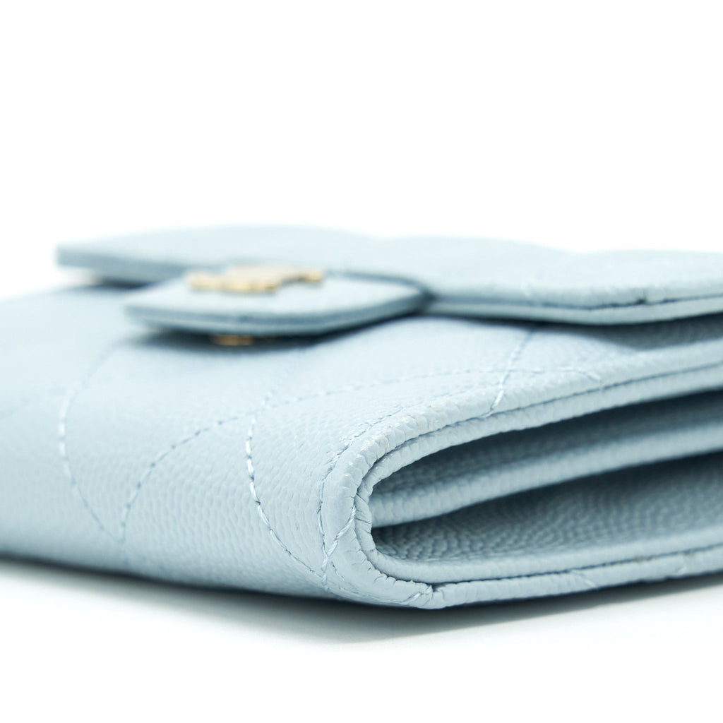 chanel-22p-flap-double-card-holder-caviar-light-blue-lghw