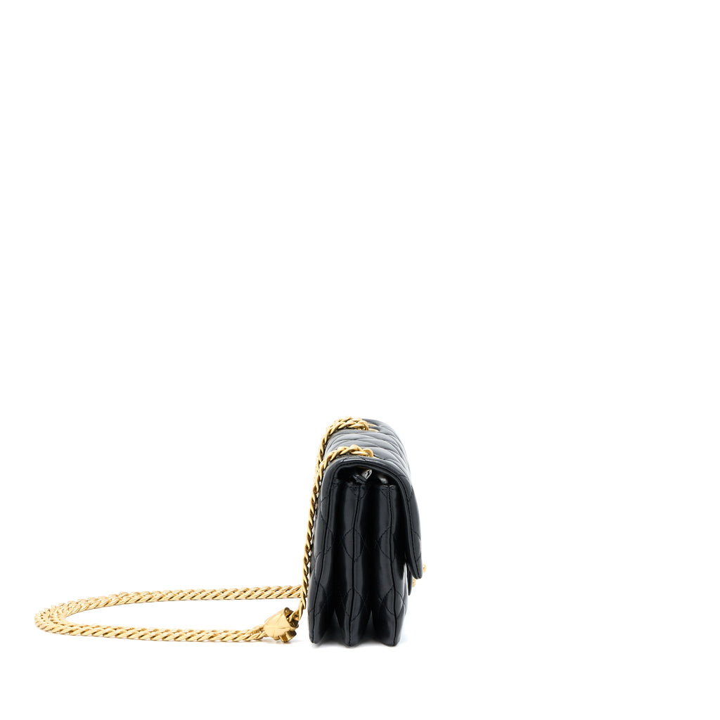 chanel-22k-gold-pillar-adjustment-chain-flap-bag-lambskin-black-ghw-microchip