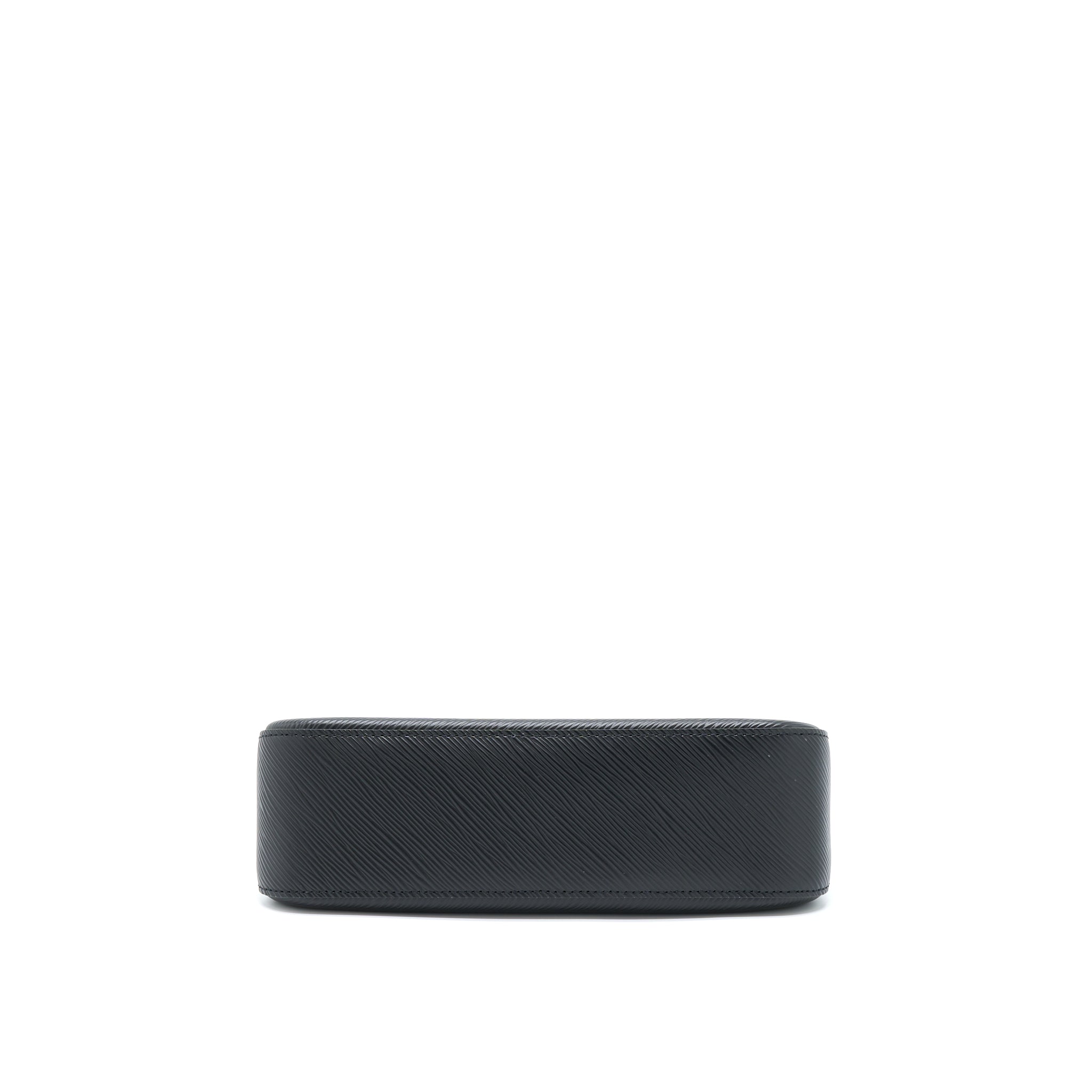 louis-vuitton-marelle-epi-black-shw