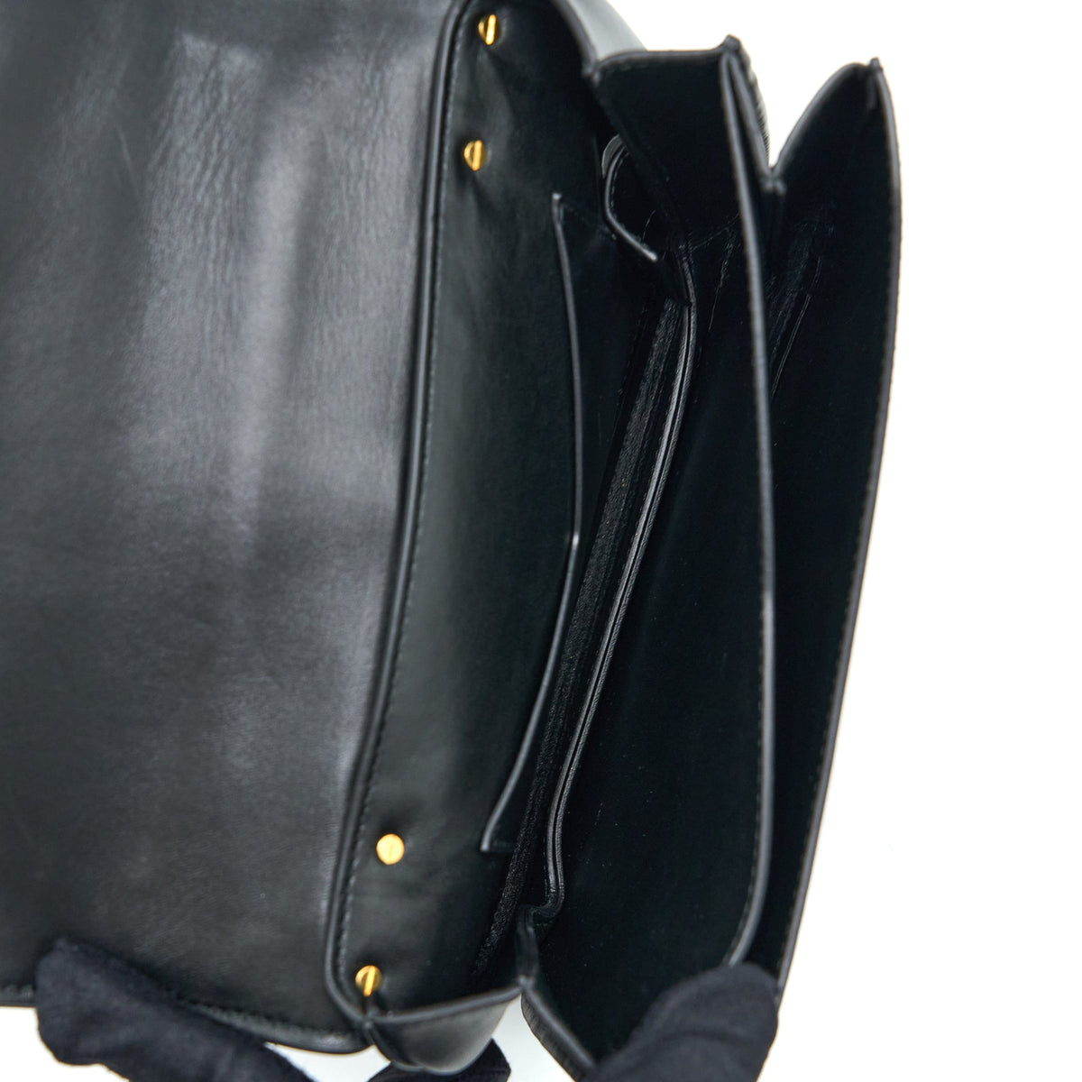 bottega-veneta-small-mount-bag-black-ghw
