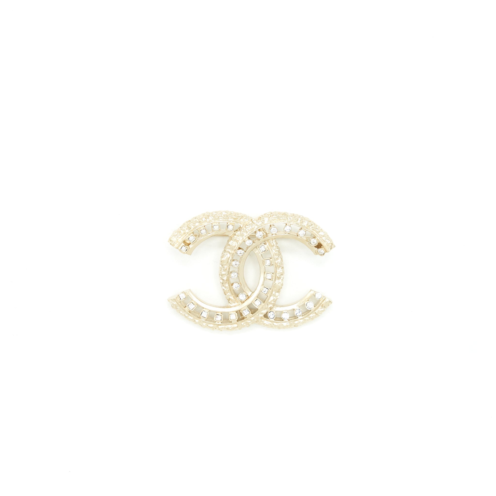 chanel-22p-cc-brooch-with-crystal-gold-tone