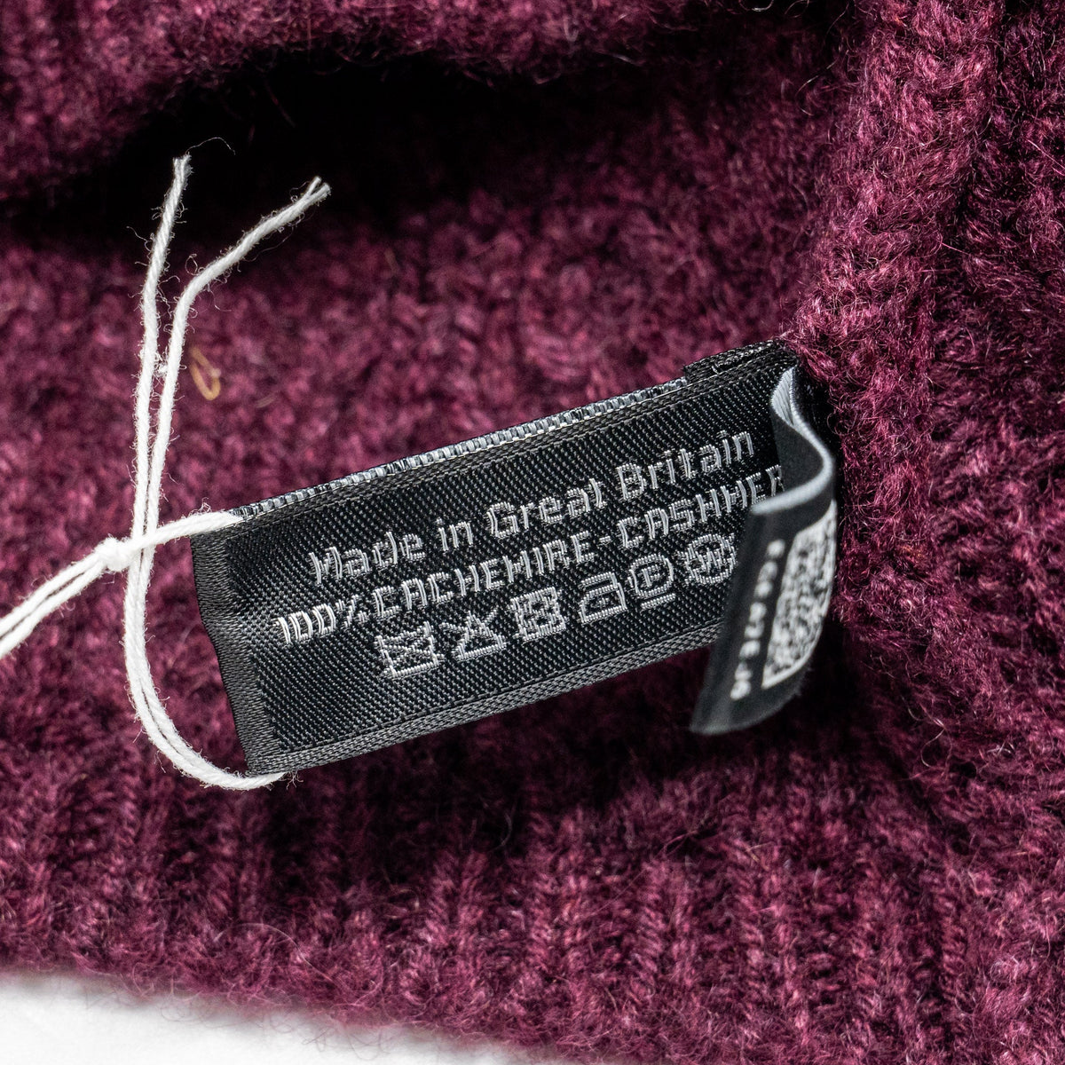 chanel-beanie-hat-cashmere-burgundy-navy
