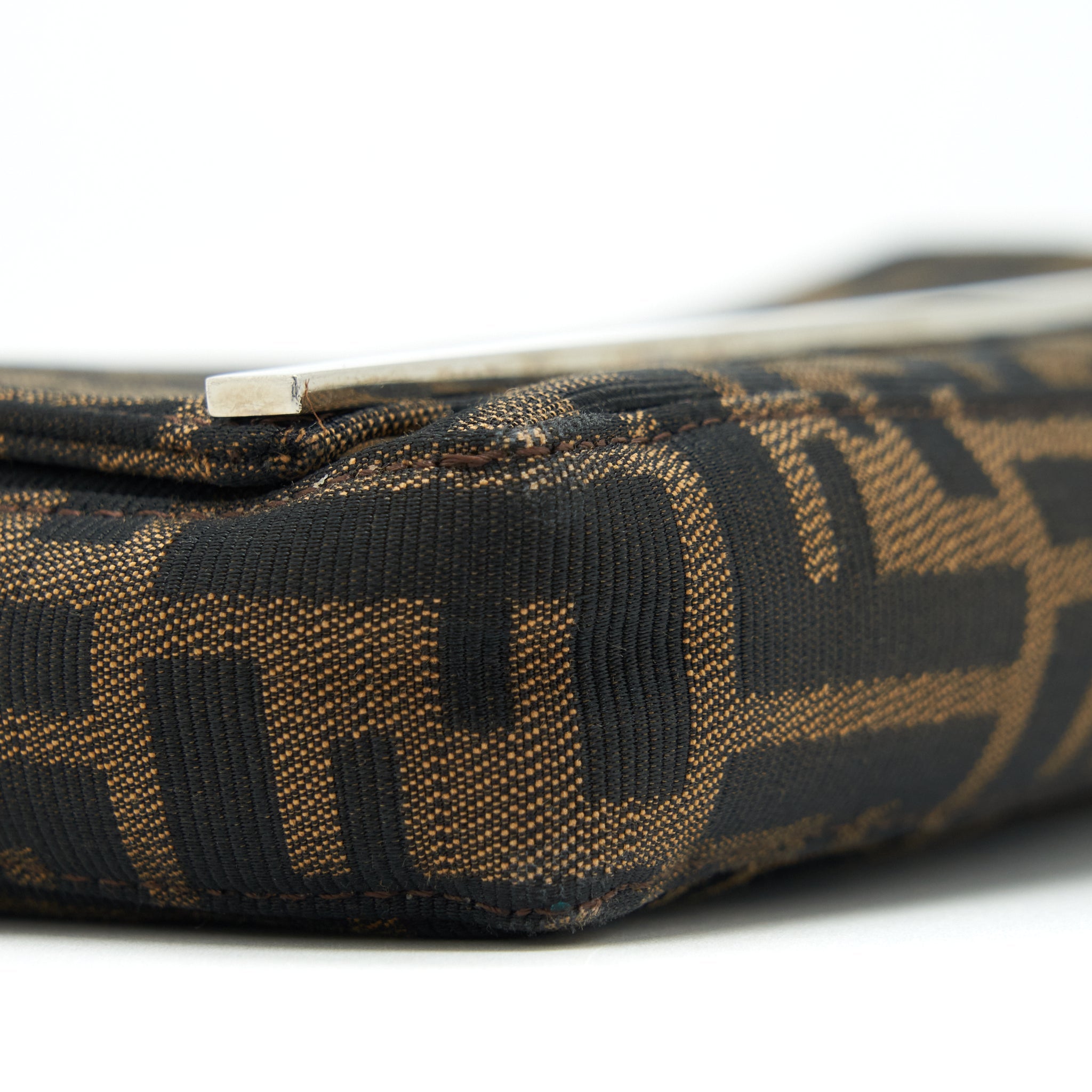 fendi-vintage-ff-logo-shoulder-bag