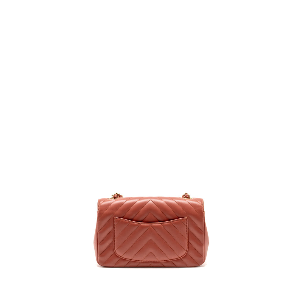 chanel-red