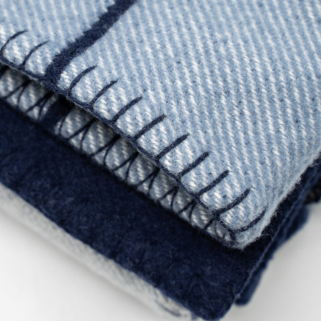 hermes-avalon-thrown-blanket-ecru-caban-1