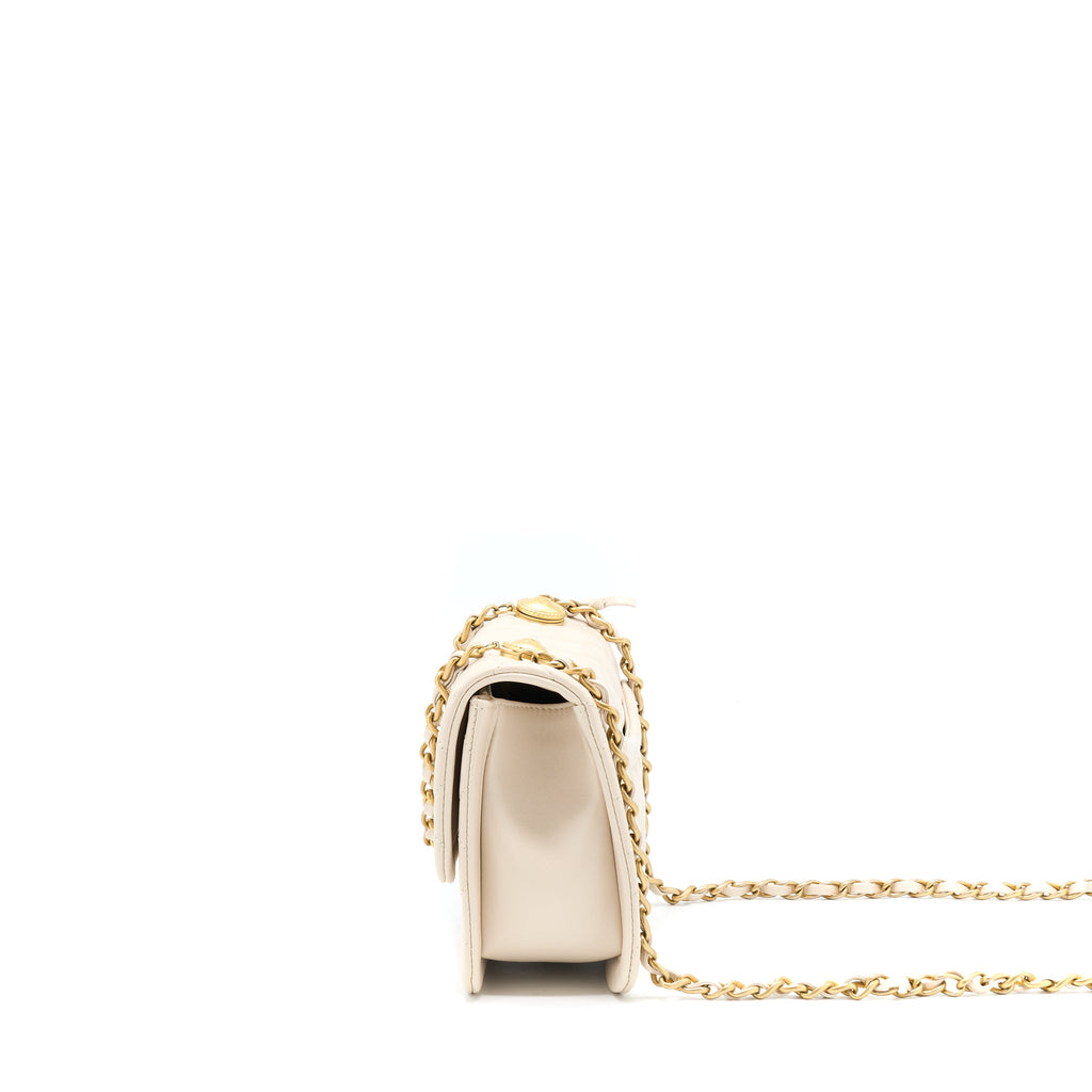 chanel-seasonal-flap-bag-beige-lghw