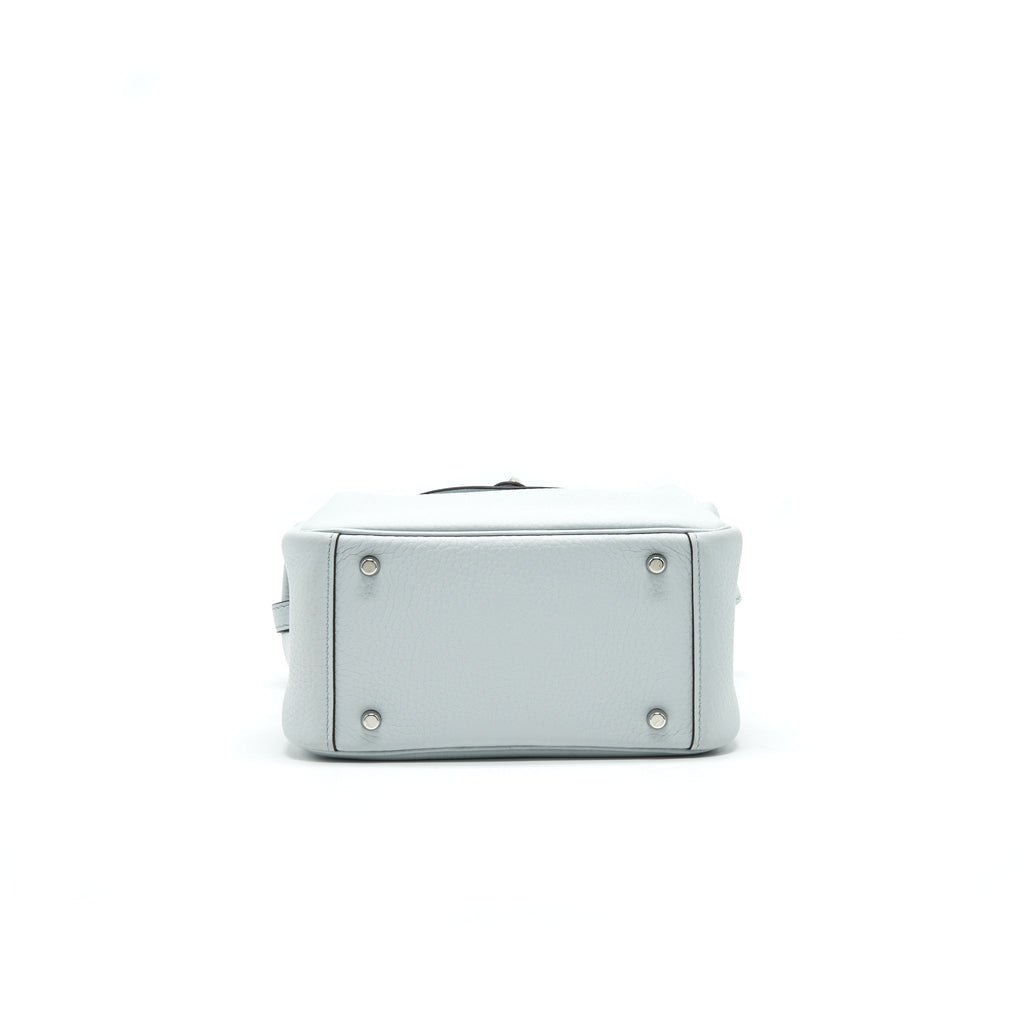 hermes-mini-lindy-08-bleu-pale-shw-1