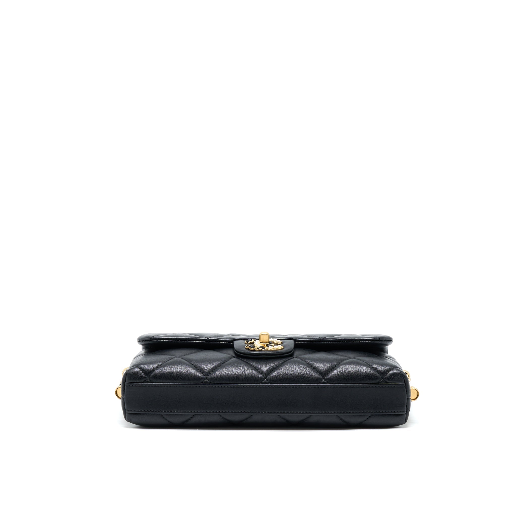 chanel-21a-quilted-detailed-logo-flap-bag-lambskin-black-ghw-microchip