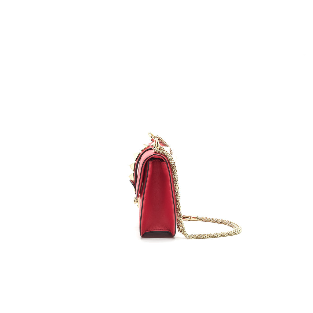 valentino-garavani-glam-lock-leather-crossbody-bag-red