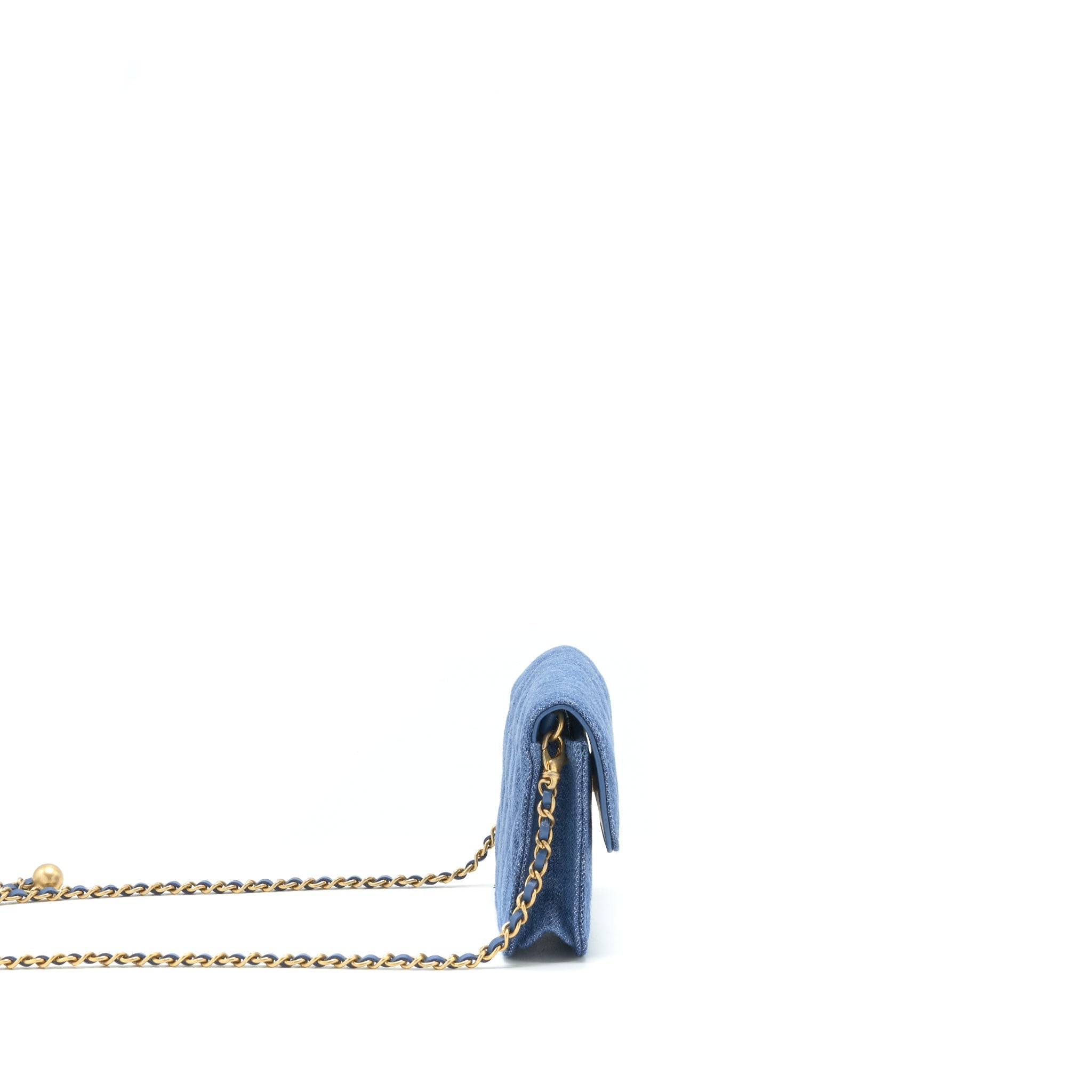 chanel-pearl-crush-denim-mini-flap-belt-bag-ghw