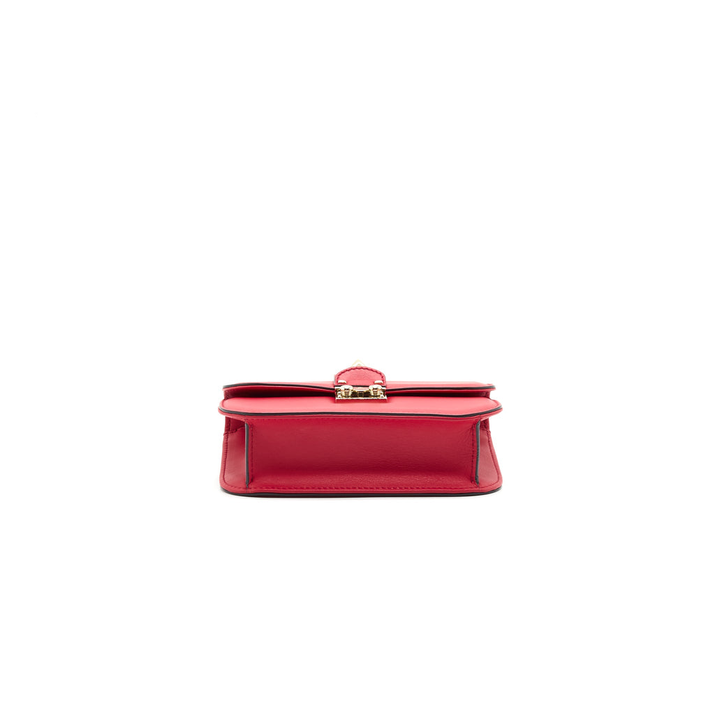 valentino-garavani-glam-lock-leather-crossbody-bag-red