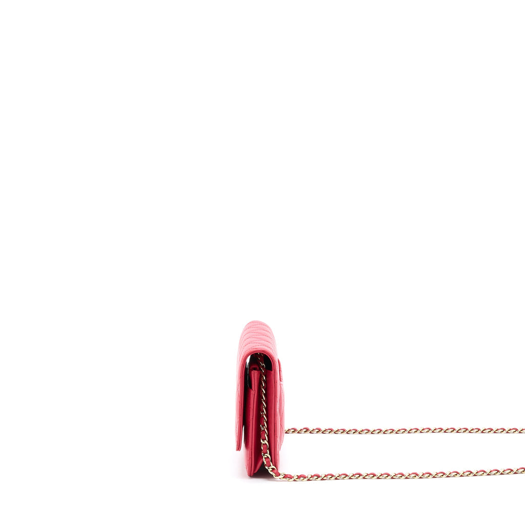 chanel-classic-wallet-on-chain-lambskin-red-ghw