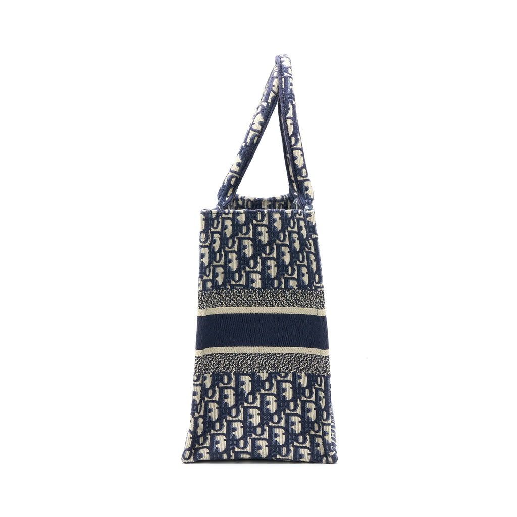 dior-medium-book-tote-blue-dior-oblique-embroidery