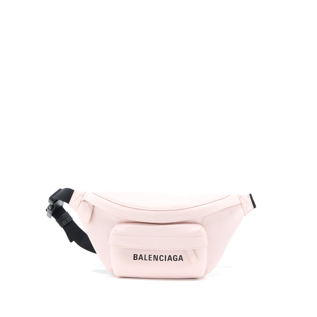 balenciaga-everyday-beltbag-calfskin-light-pink