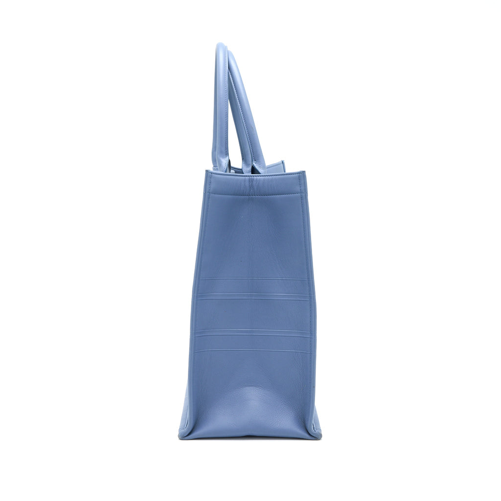 dior-large-book-tote-light-blue