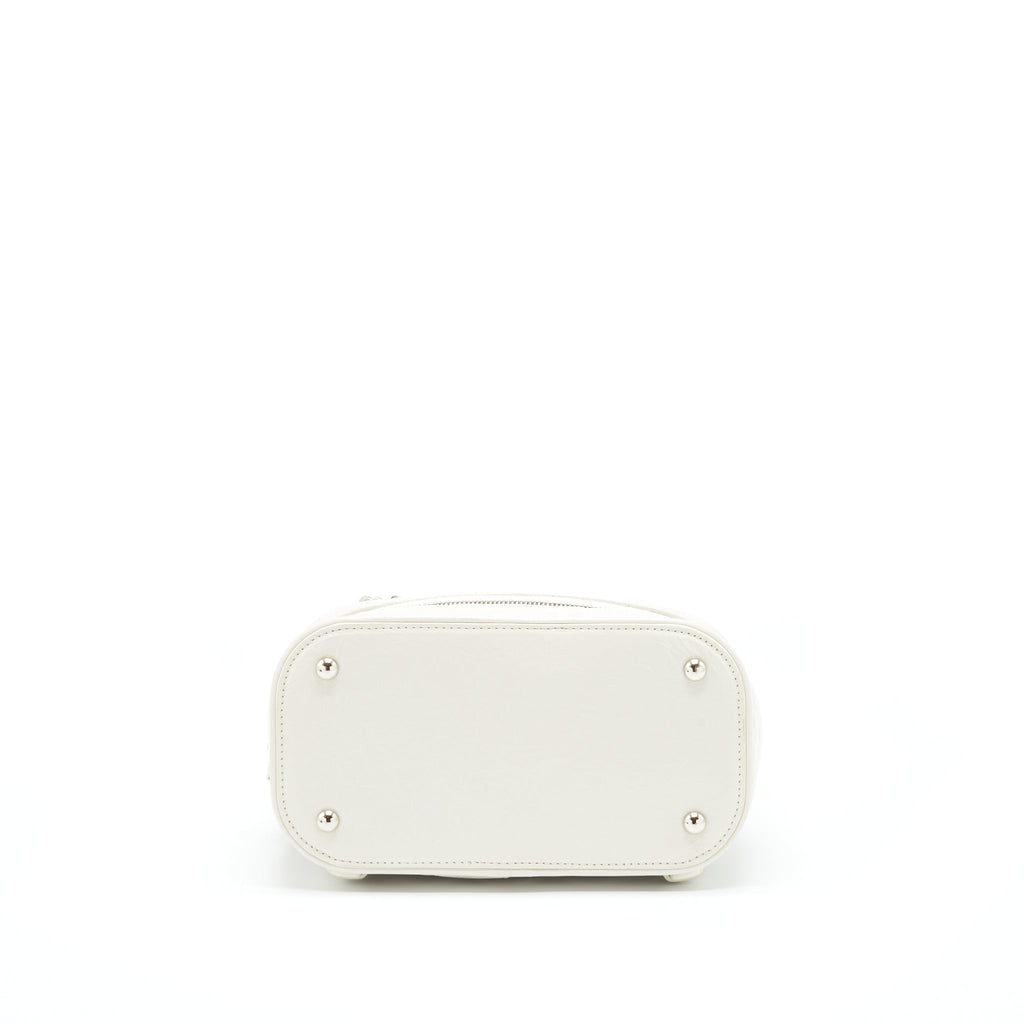 chanel-pvc-aquarium-backpack-aged-calfskin-white-shw