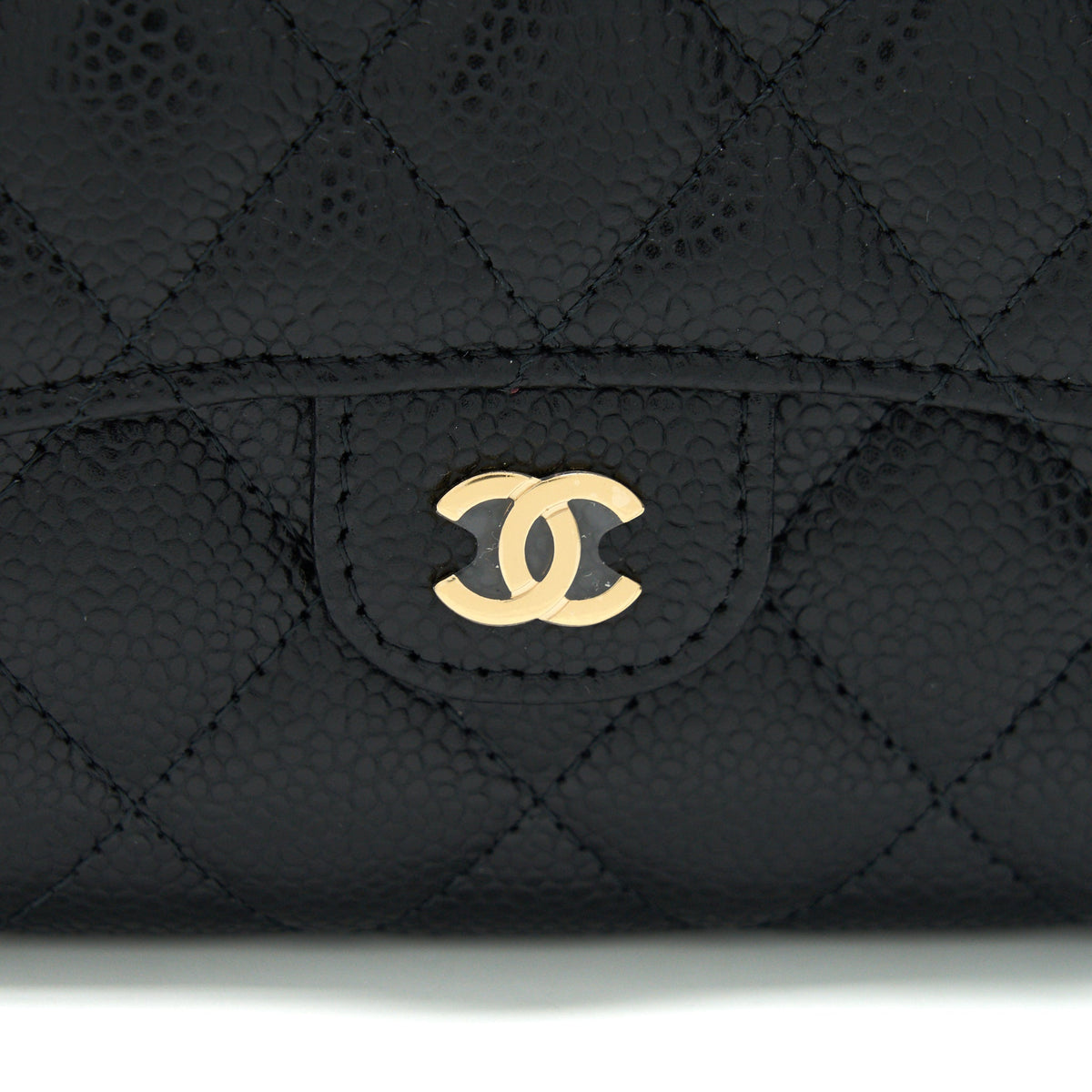 chanel-classic-small-compact-wallet
