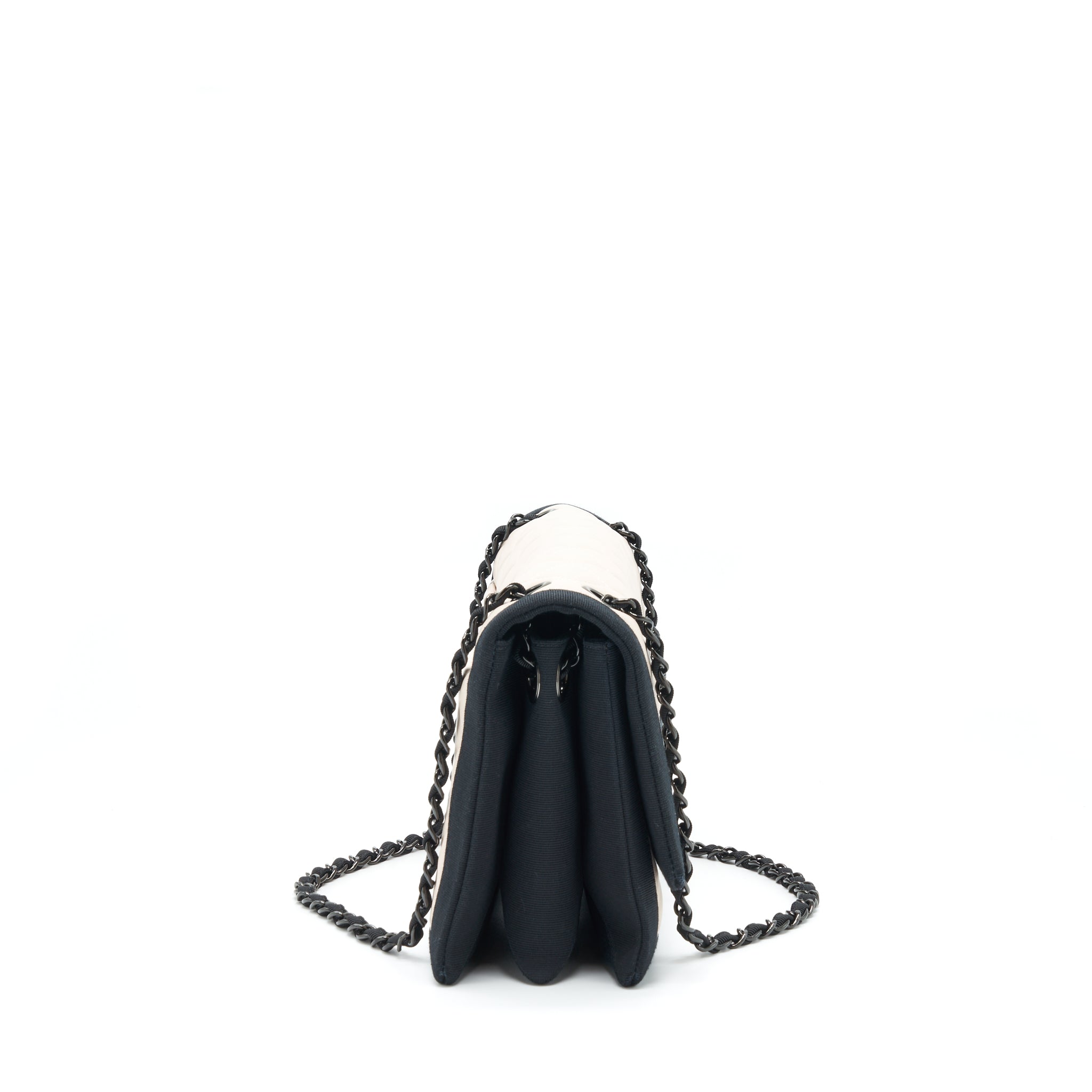 chanel-seasonal-flap-bag-lambskin-light-beige-black-hardware