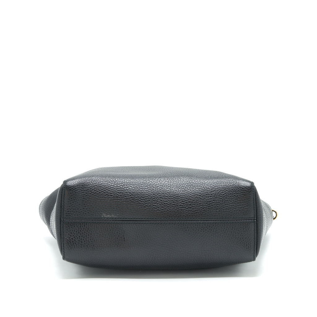 gucci-grained-calfskin-tote-bag-black-with-long-strap