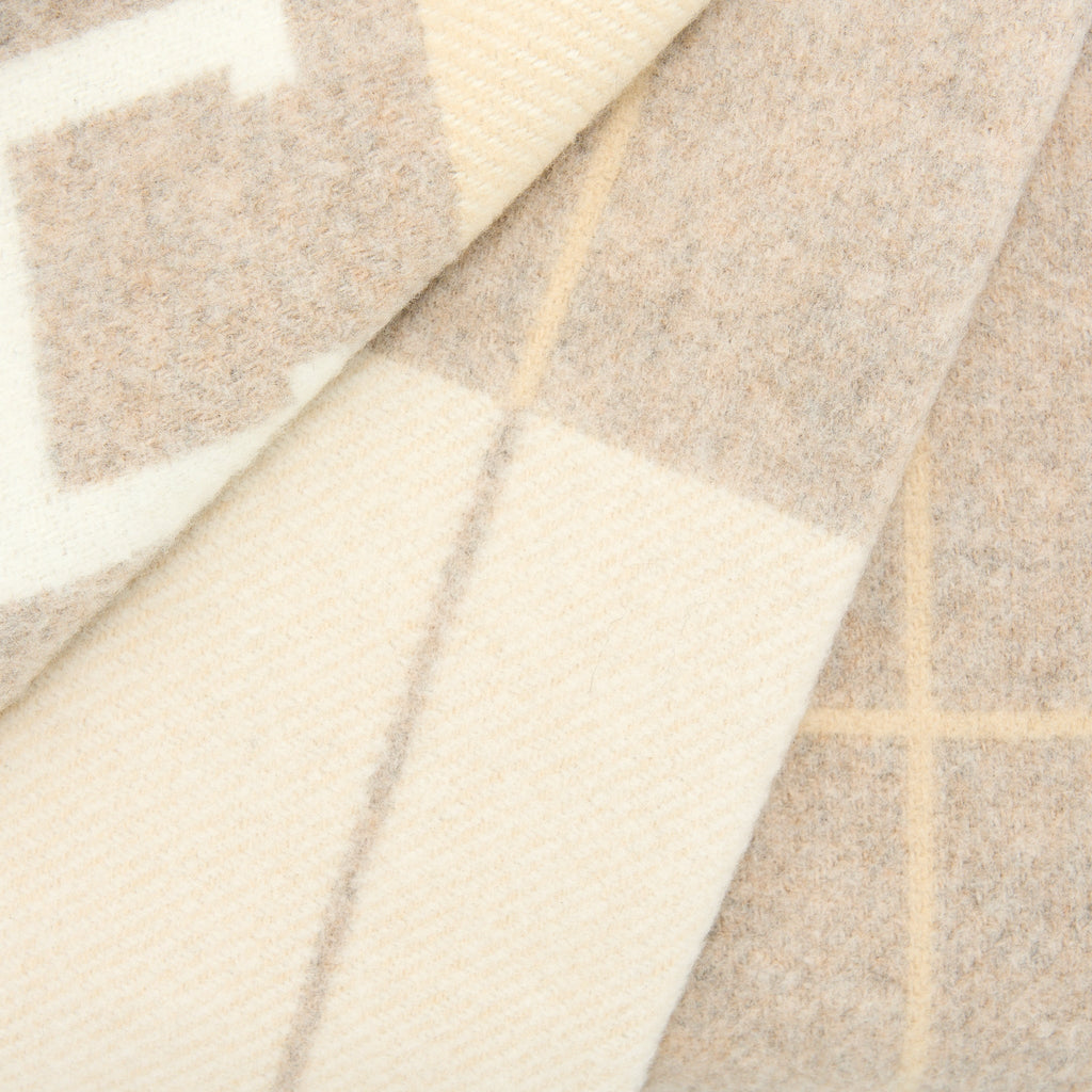 hermes-avalon-throw-blanket-camemille