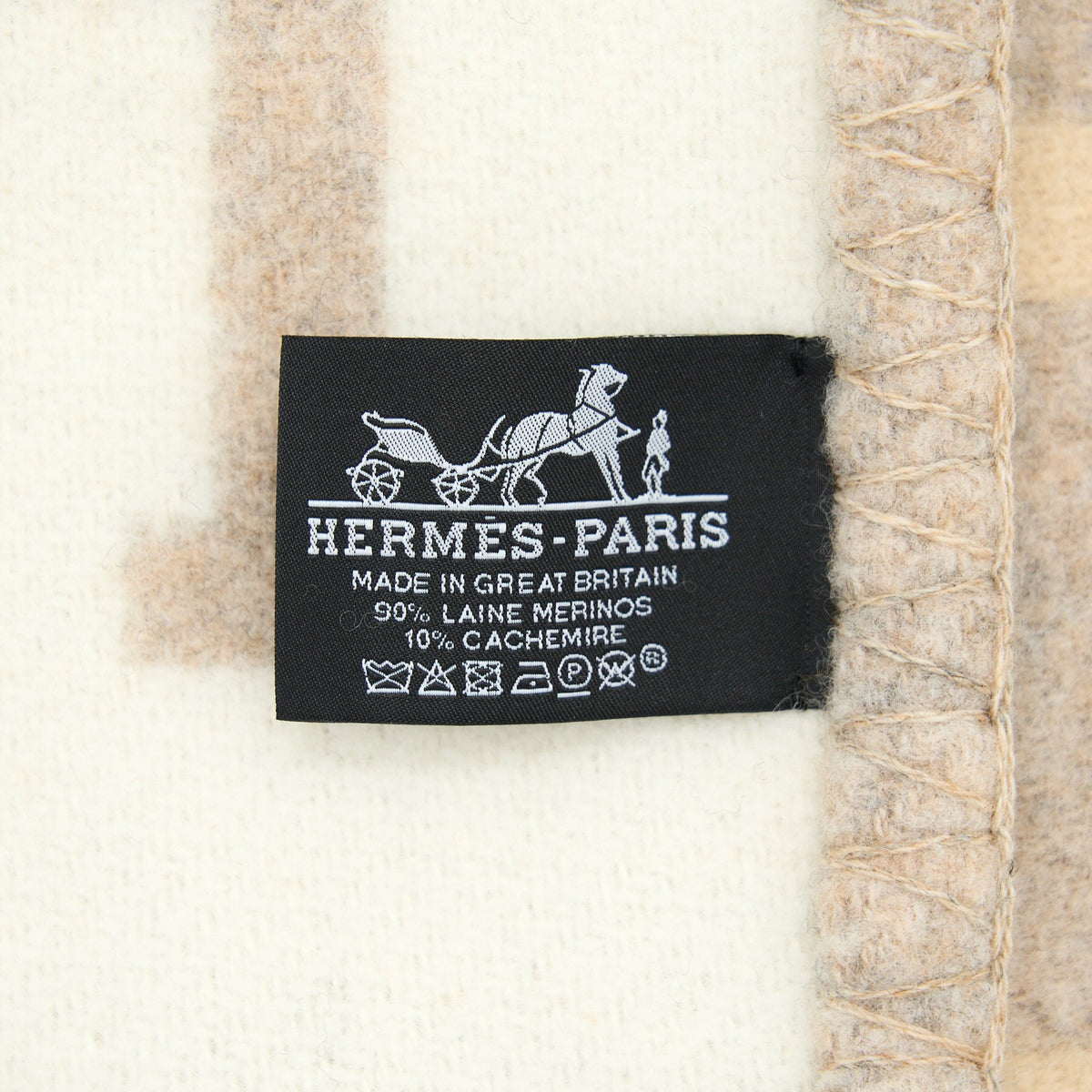 hermes-avalon-throw-blanket-camemille