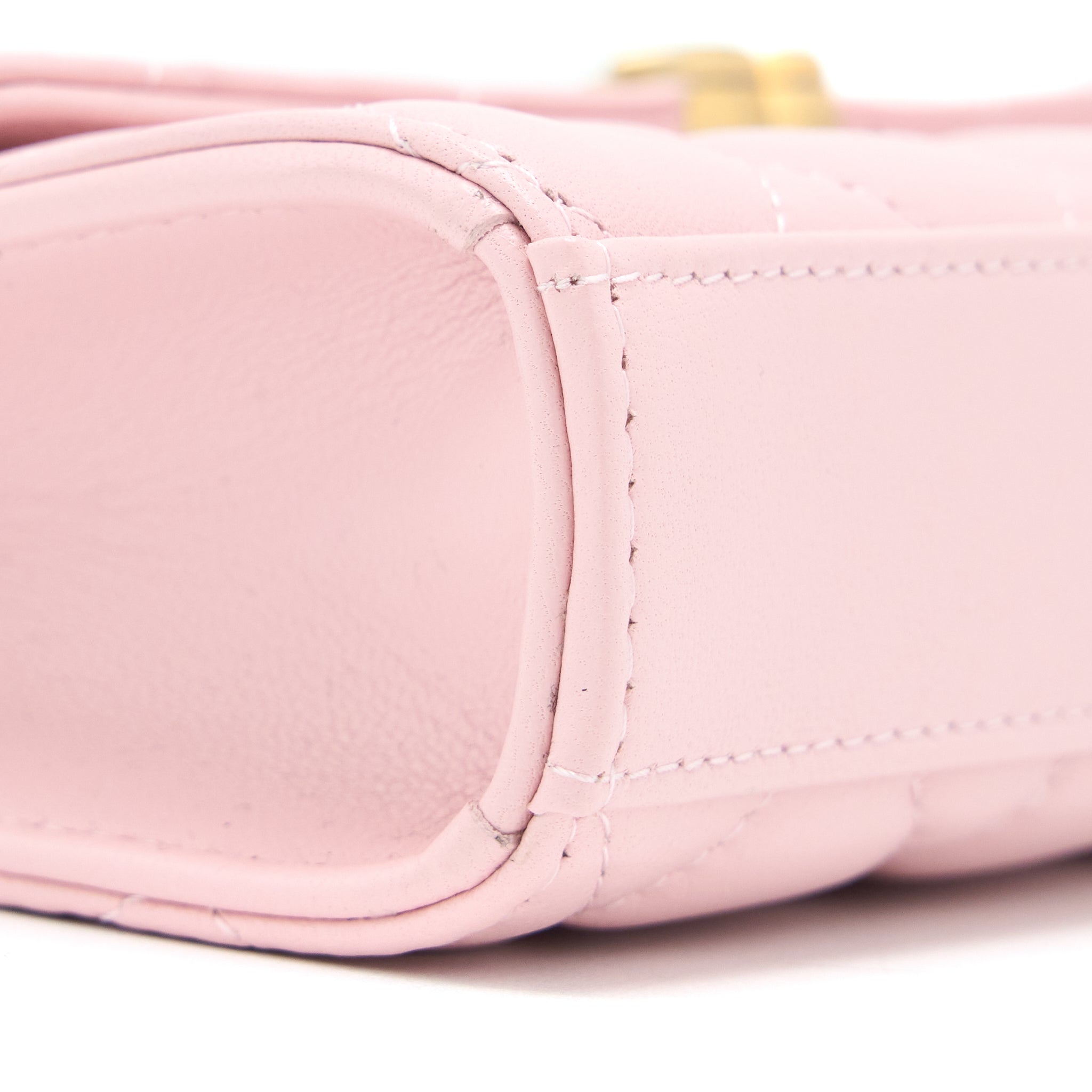 copy-of-chanel-22b-flap-bag-enamel-cc-logo-top-handle-lambskin-nj523-light-pink-brushed-ghw