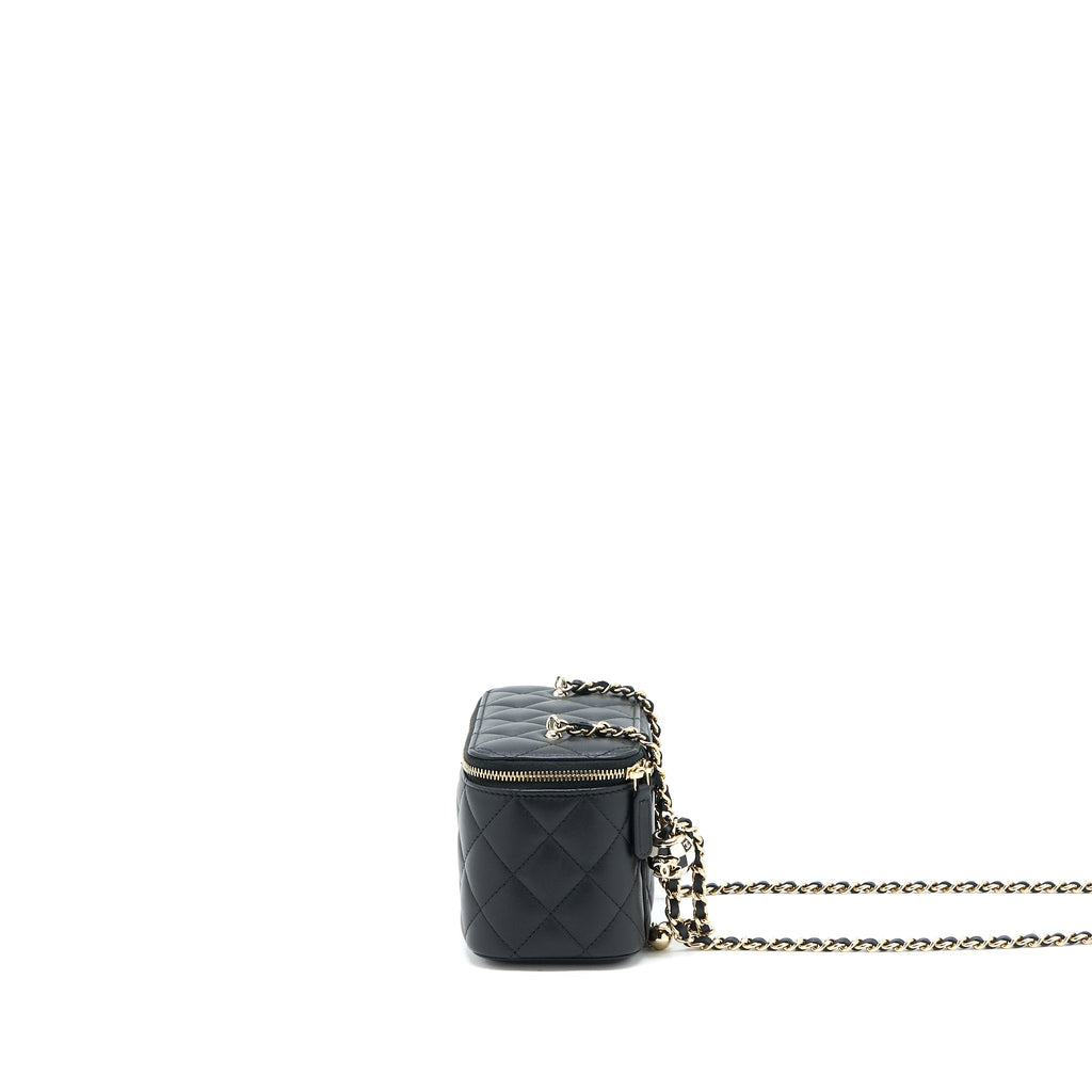 chanel-23c-pearl-crush-long-vanity-lambskin-black-lghw-microchip-1
