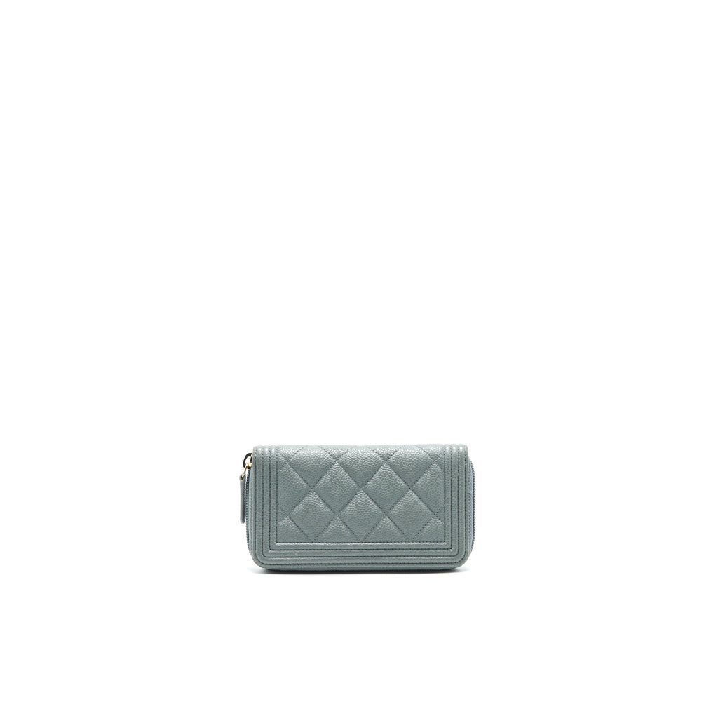 chanel-checron-2-55-reissue-card-holder-blue-ghw