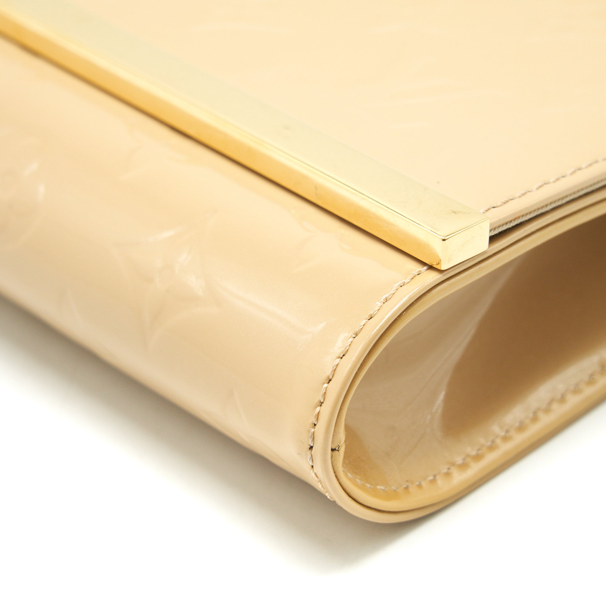 louis-vuitton-vernis-ana-clutch-patent-leather-white-ghw