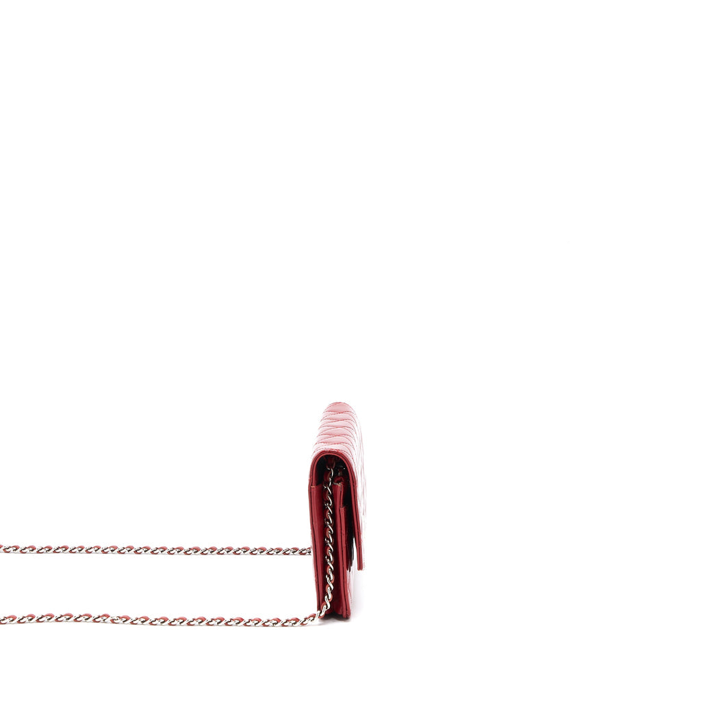 chanel-wallet-on-chain-patent-red-shw