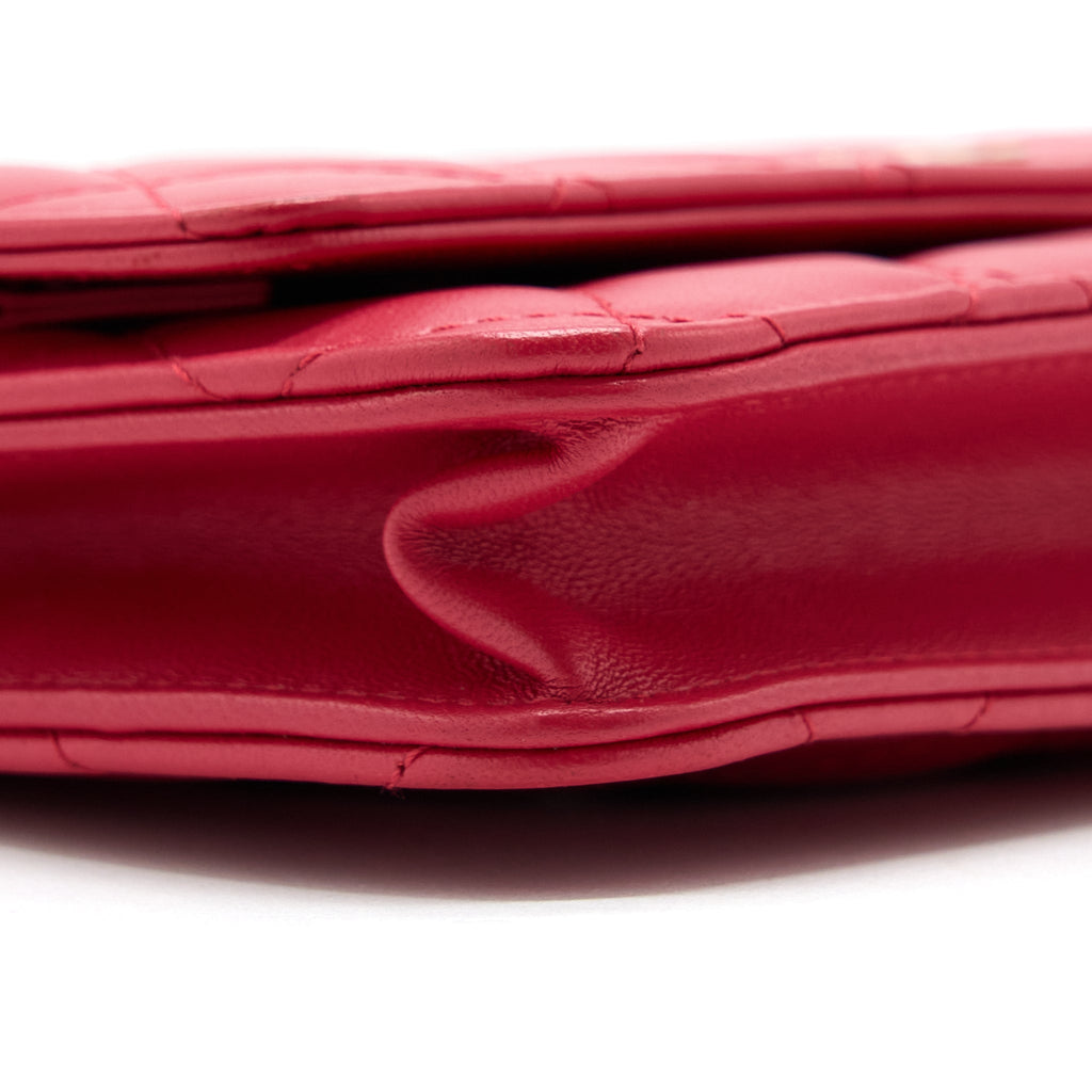 chanel-classic-wallet-on-chain-lambskin-red-ghw