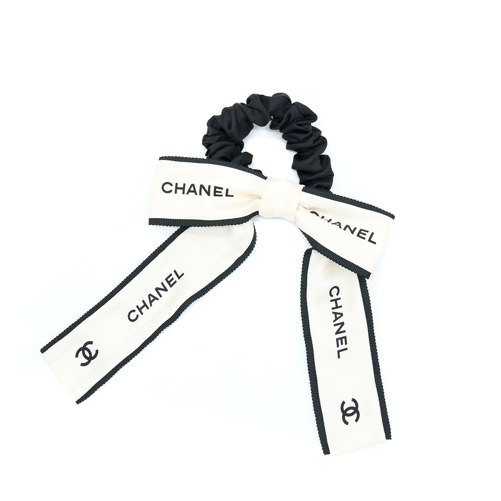 chanel-22b-hair-tie-silk-twill-ecru-black