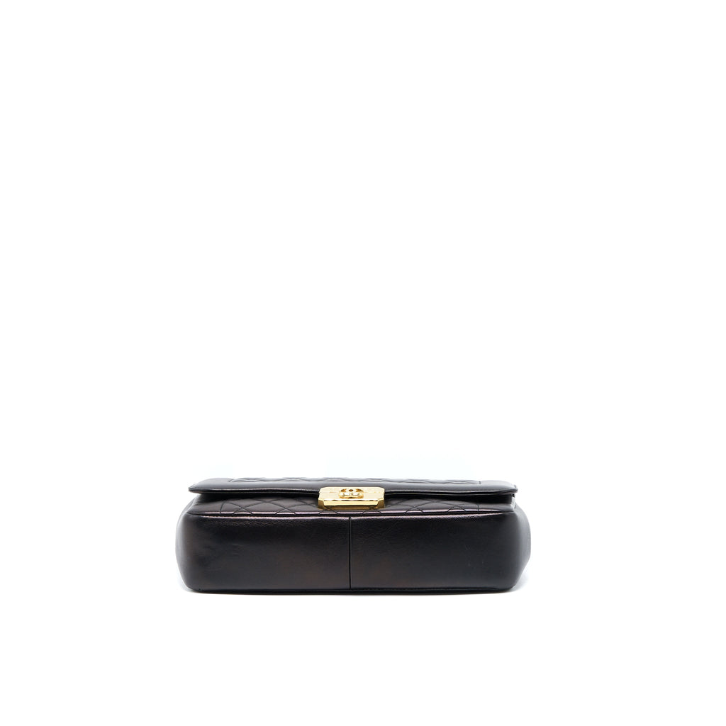chanel-seasonal-flap-bag-lambskin-black-ghw