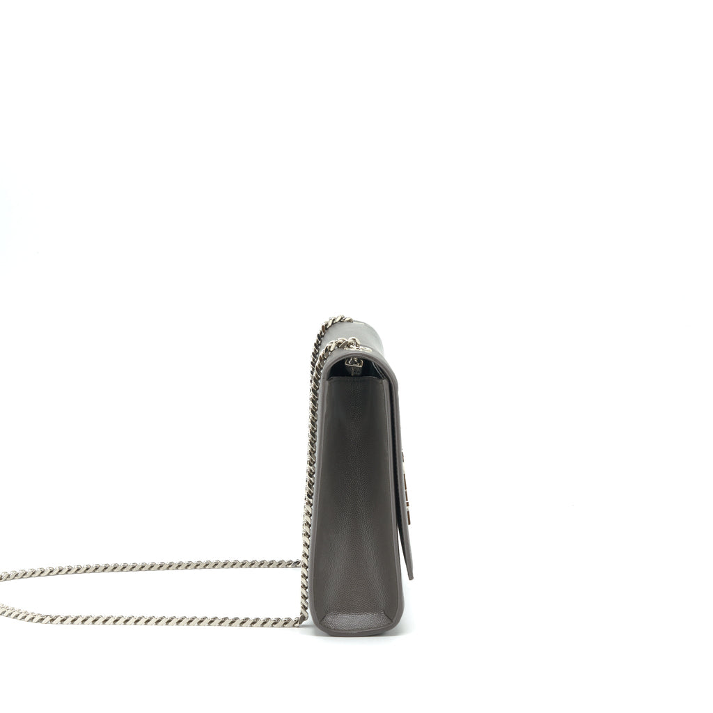 saint-laurentysl-large-monogramme-kate-chain-bag-grained-calfskin-grey-shw