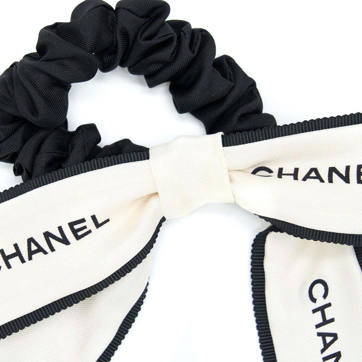chanel-22b-hair-tie-silk-twill-ecru-black