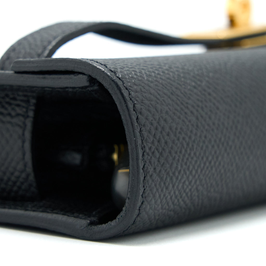 hermes-classic-kelly-to-go-epsom-black-ghw-stamp-y