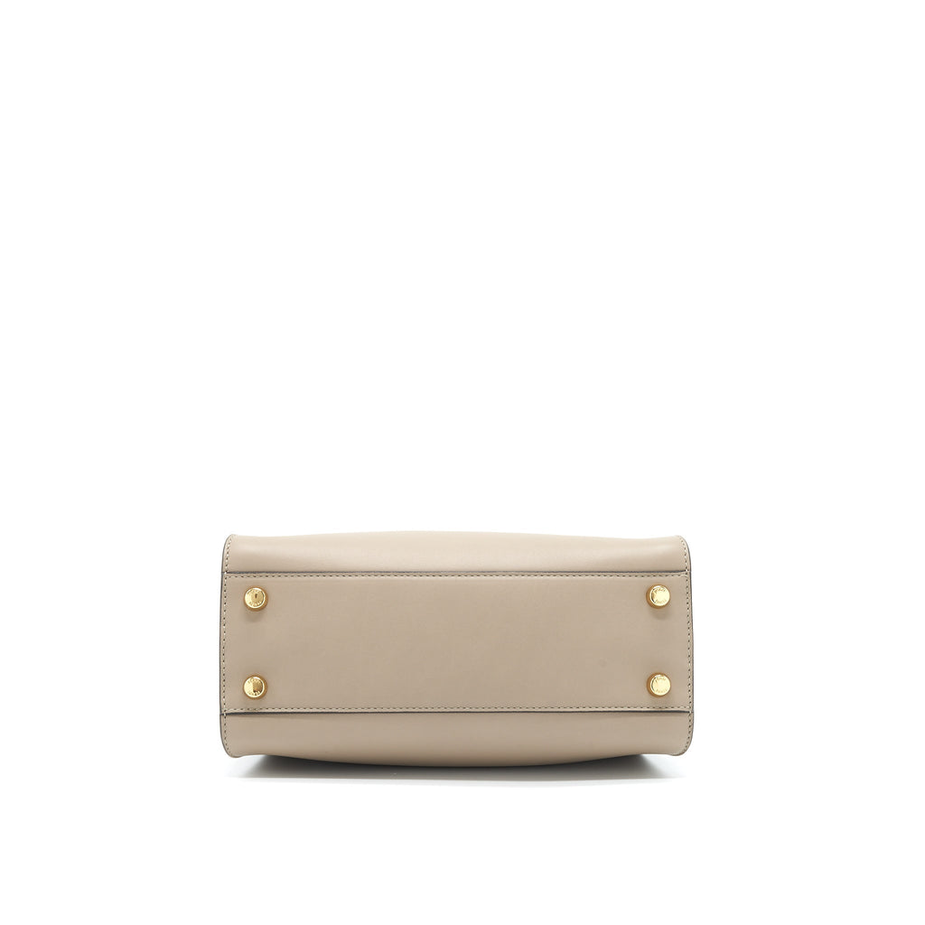 fendi-peekaboo-bag-light-grey-ghw