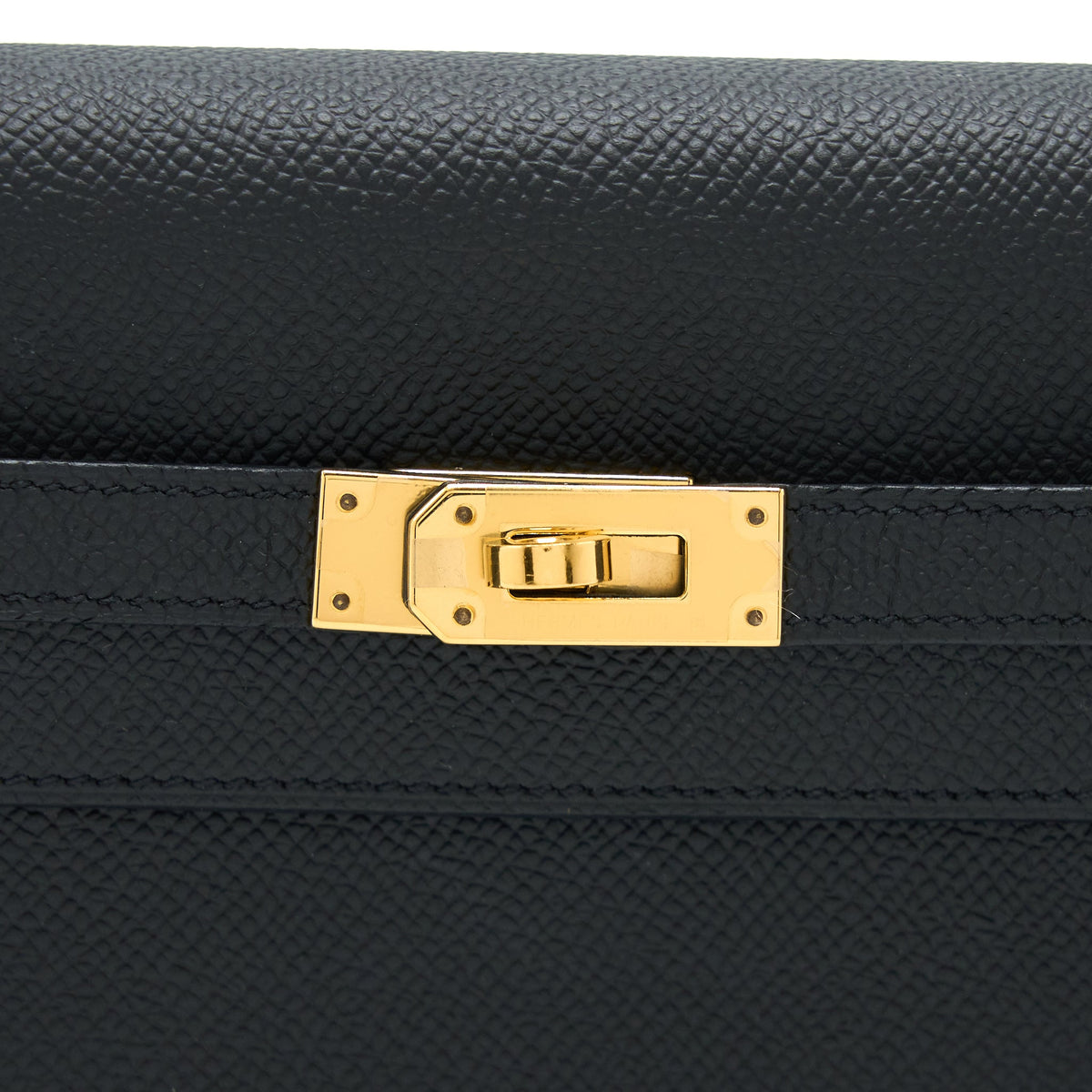 hermes-classic-kelly-to-go-epsom-black-ghw-stamp-y