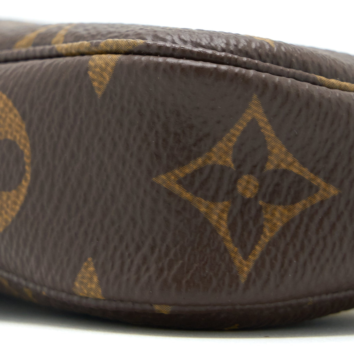 louis-vuitton-mini-pochette-monogram-canvas-ghw-4