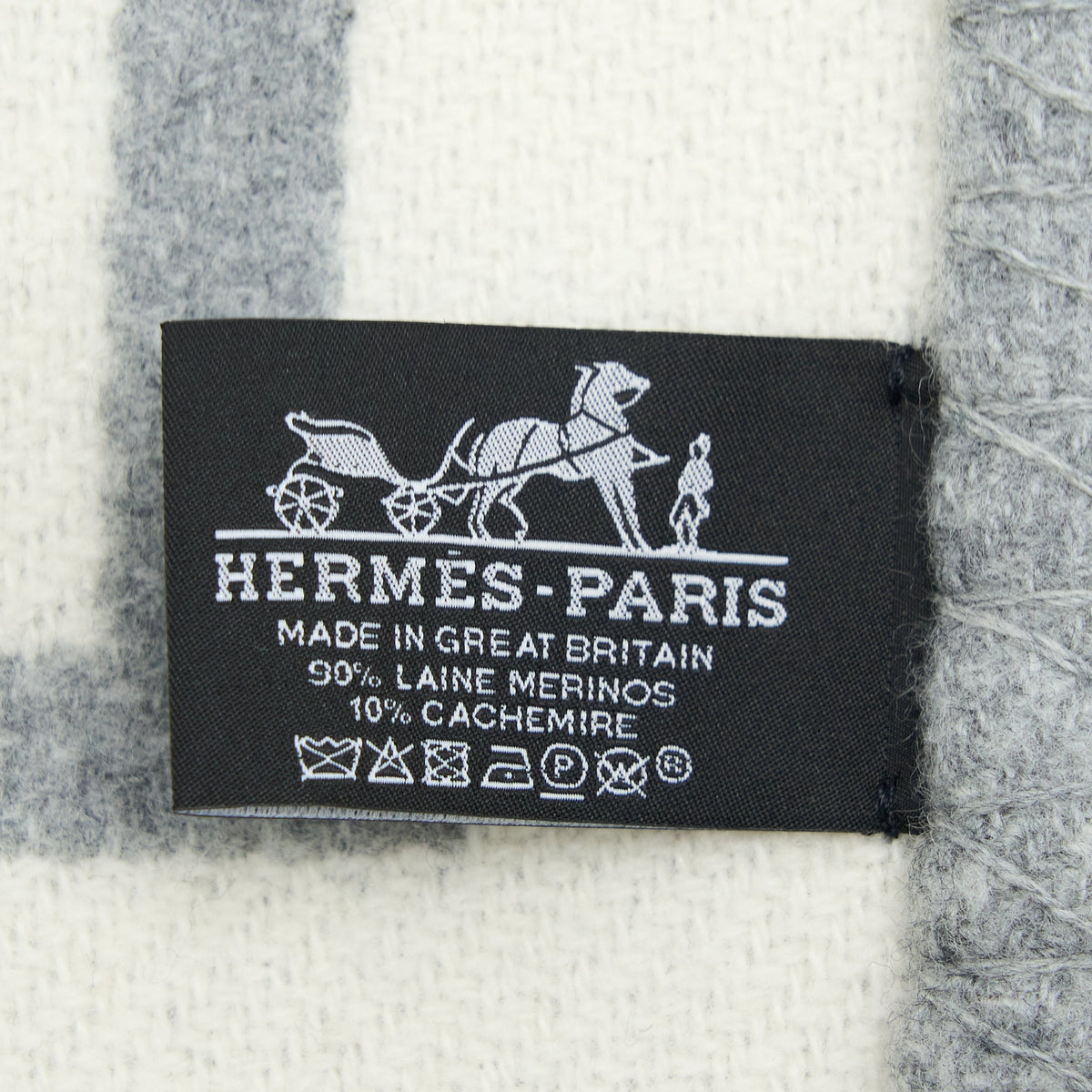 hermes-avalon-throw-blanket-ecru-gris-clair-2