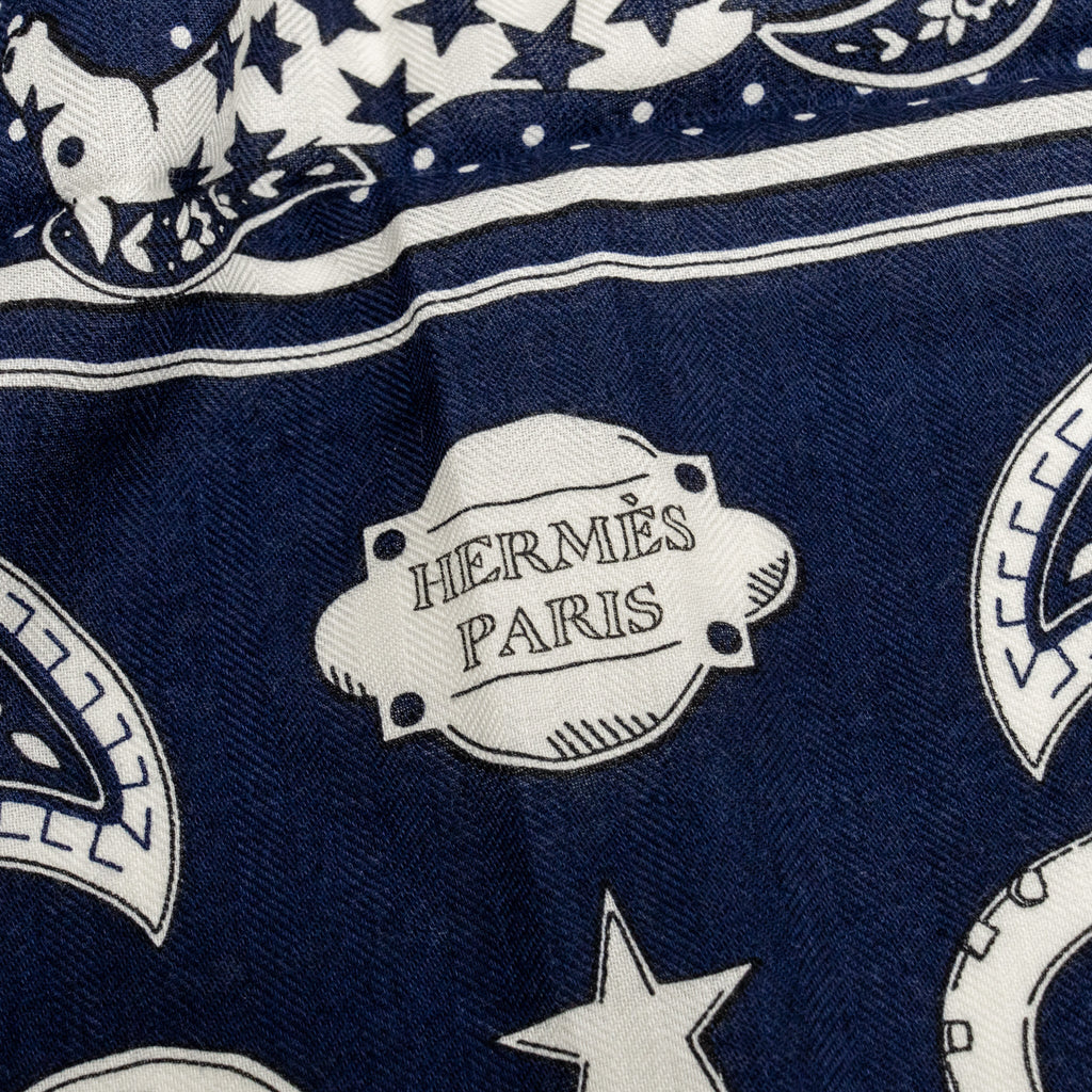 hermes-140cm-cheval-de-coeur-bandana-shawl-cashmere-silk-bleu-marine-blanc-noisette