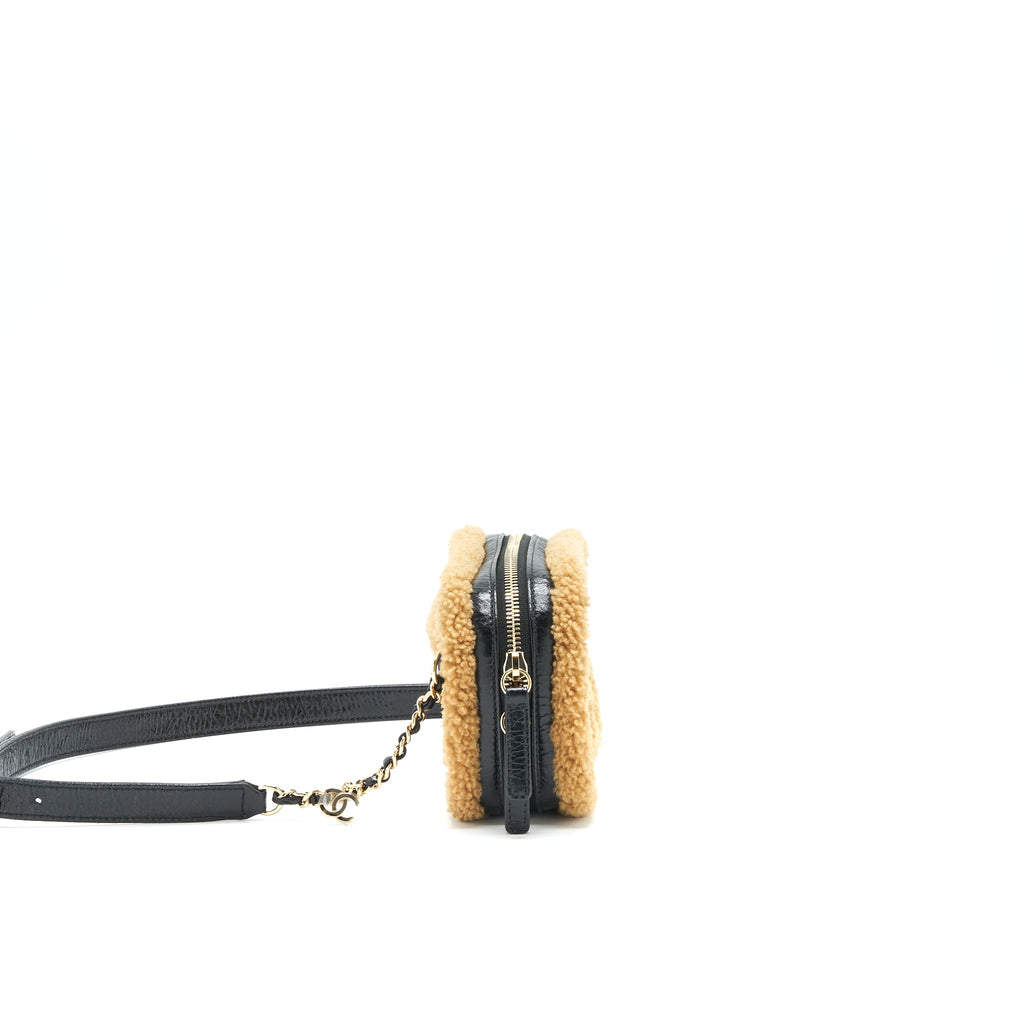 chanel-cc-mania-waist-bag-shearling-and-shiny-crumpled-sheepskin-small