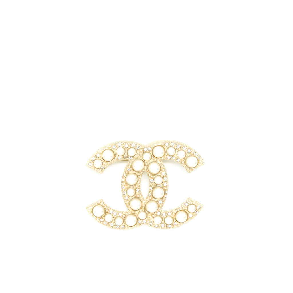 chanel-21p-glass-pearls-crystal-brooch