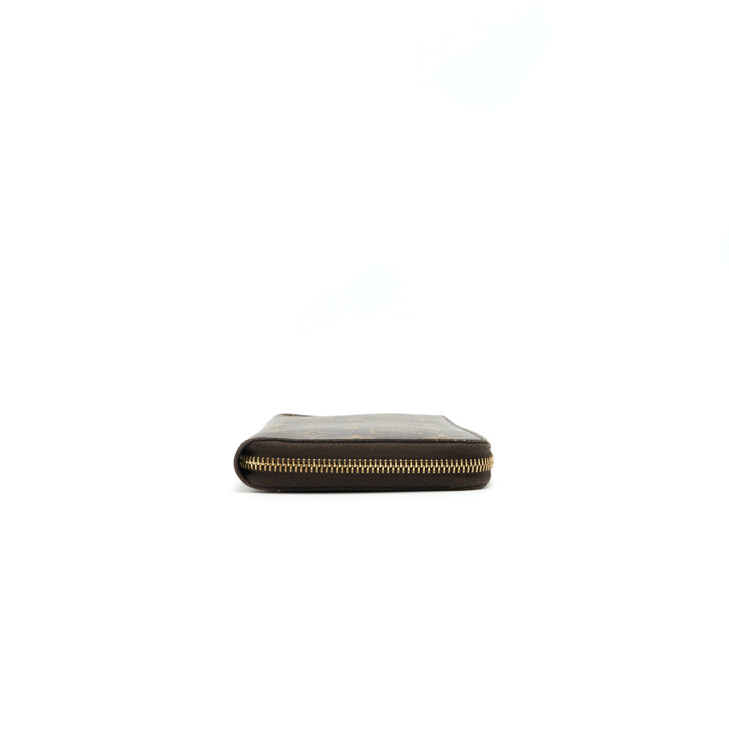 louis-vuitton-zippy-organiser-wallet-in-monogram