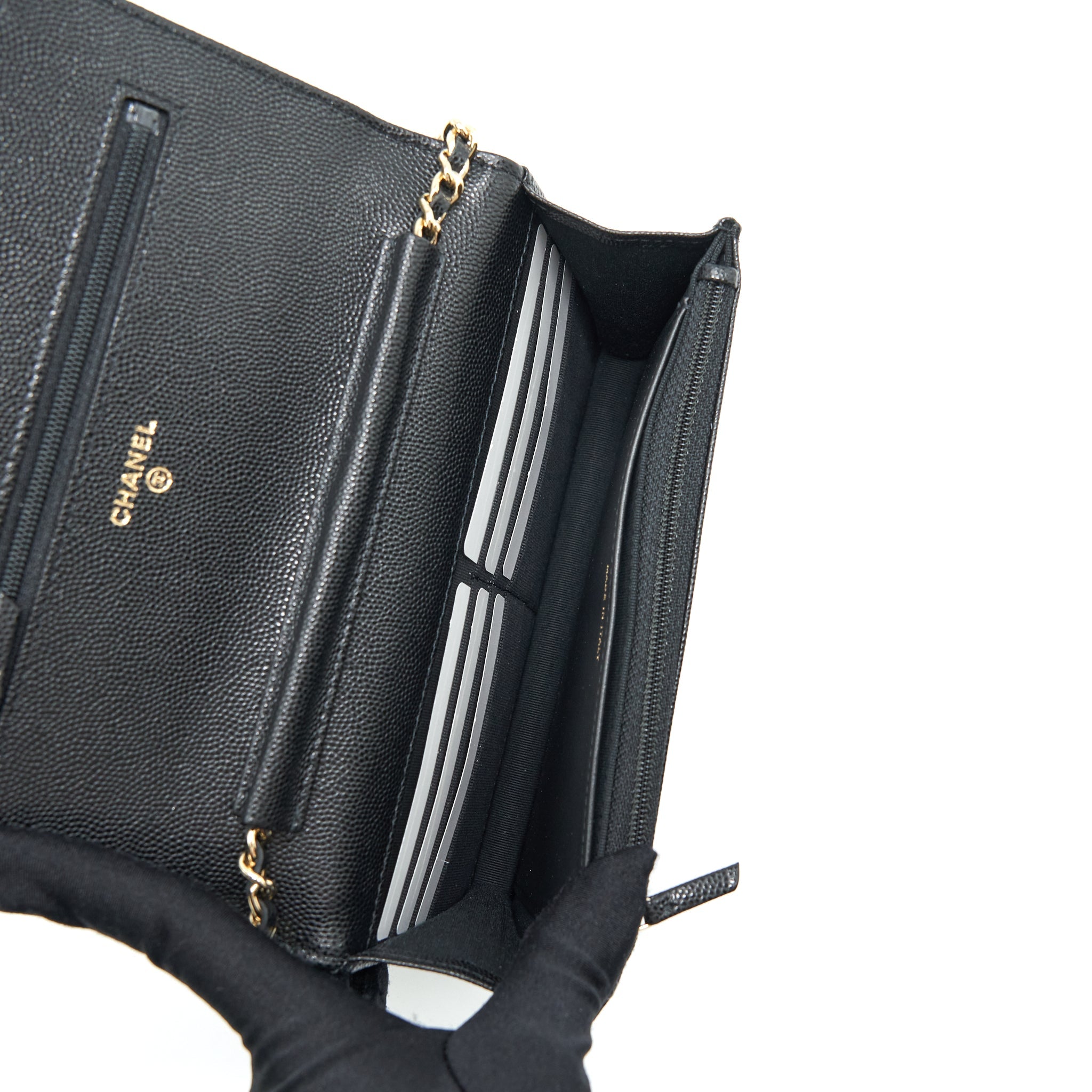 chanel-22s-detailed-logo-wallet-on-chain-caviar-black-lghw-microchip