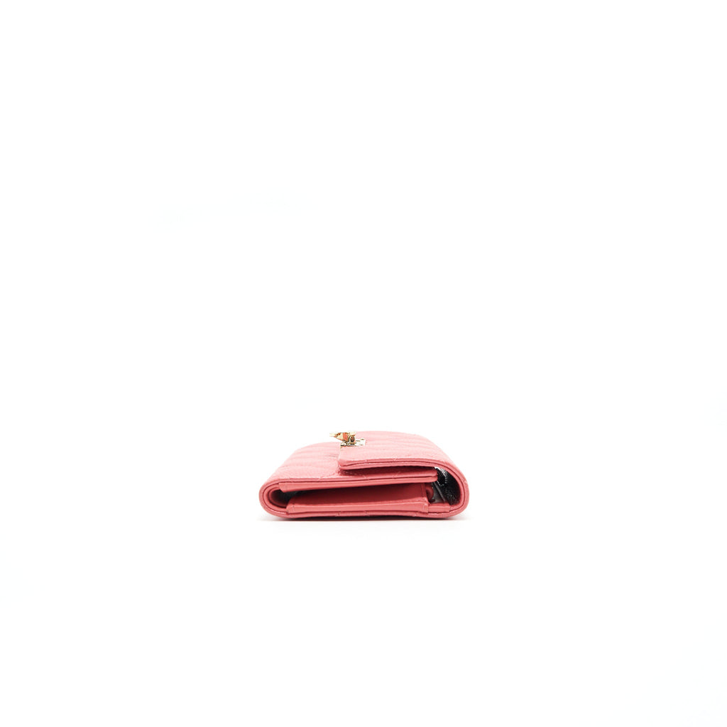 chanel-caviar-flap-wallet-rose-pink-with-gold-cc-logo