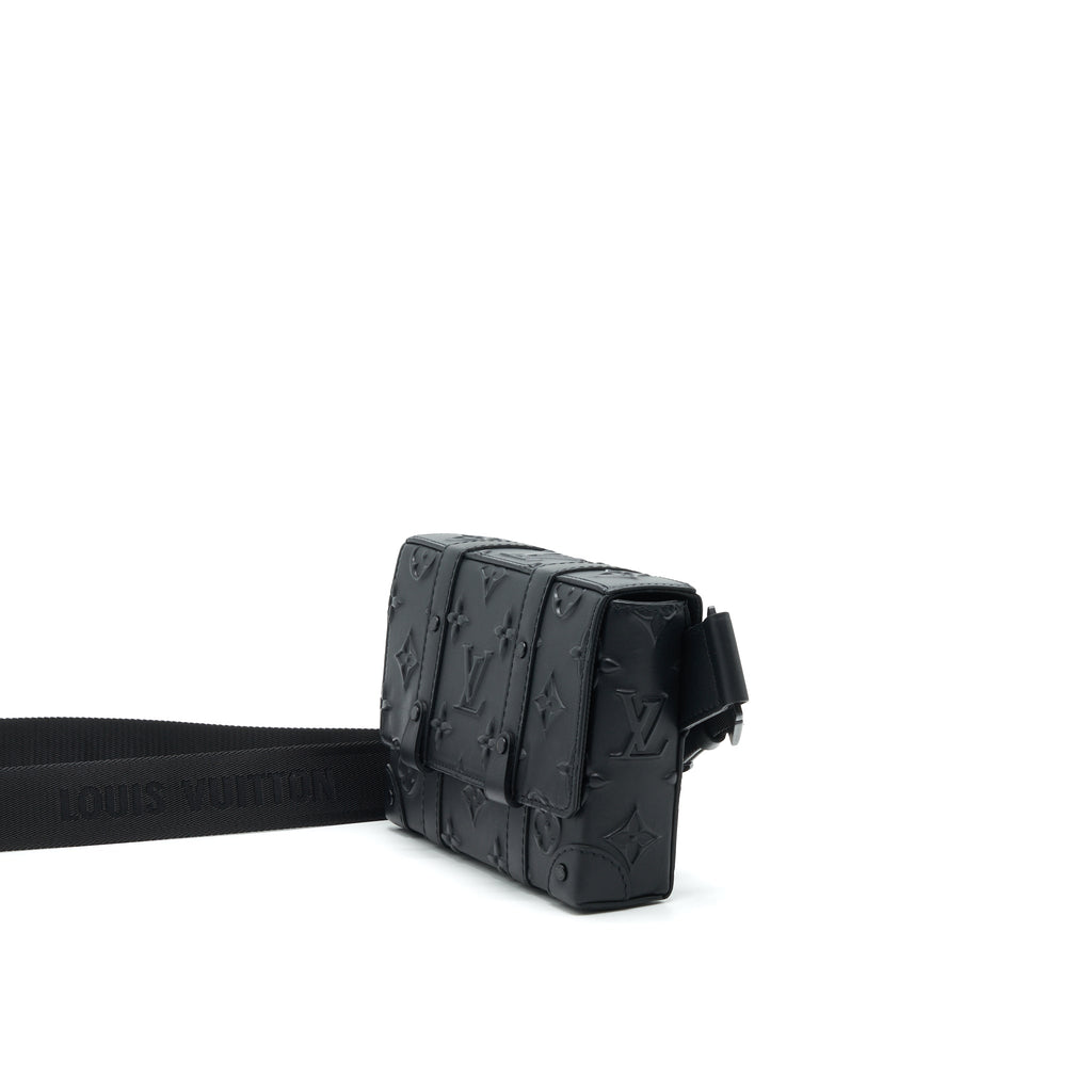 louis-vuitton-trunk-slingbag-black