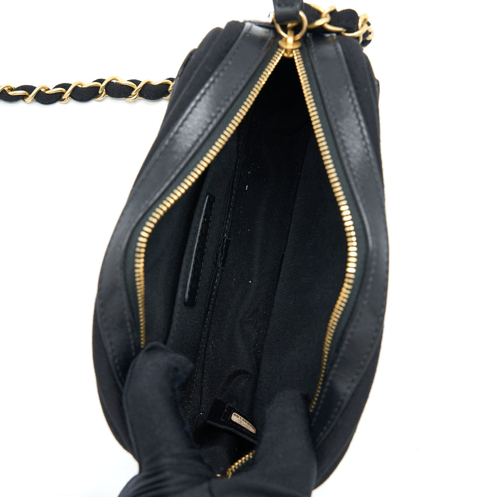 chanel-camera-bag-leather-canvas-ghw
